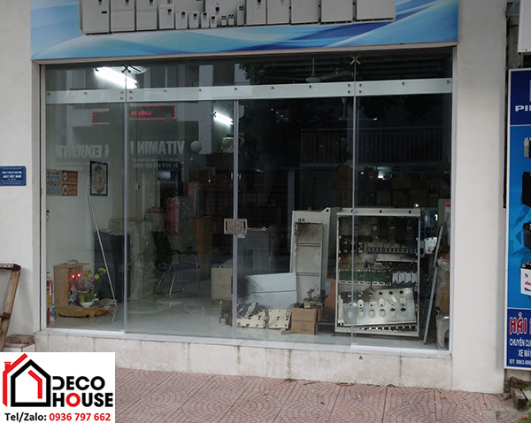 Cửa lùa kính cường lực Zamilldoor 2 cánh mặt tiền