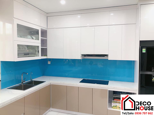 kính bếp màu xanh dương