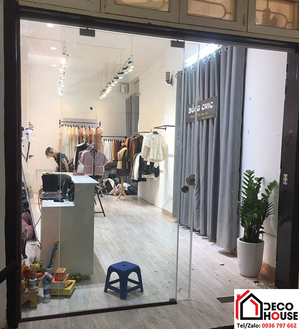 Làm cửa kính lùa cường lực cho cửa hàng
