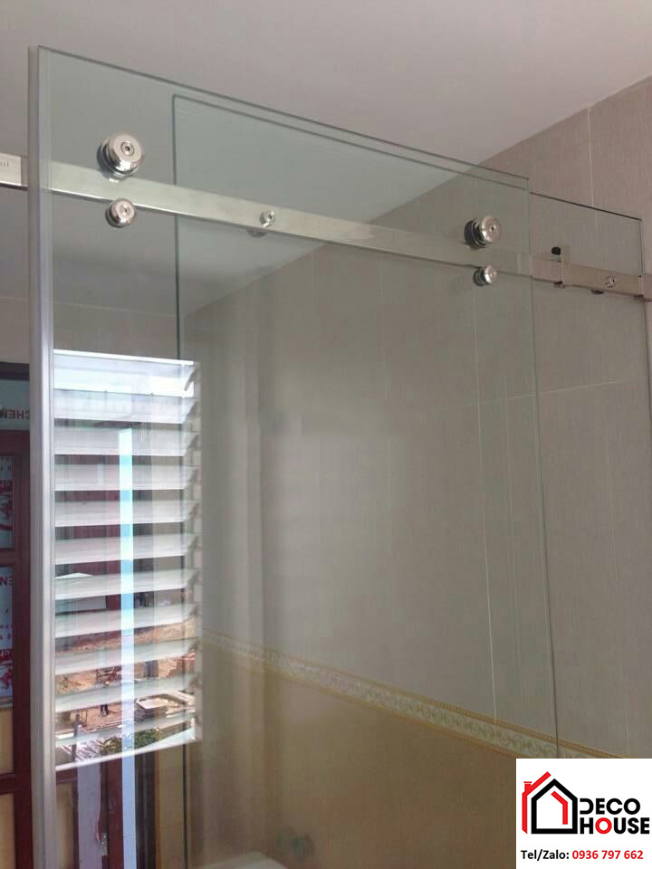 Cửa kính lùa 10x30