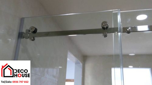 Cửa kính lùa inox 10x30