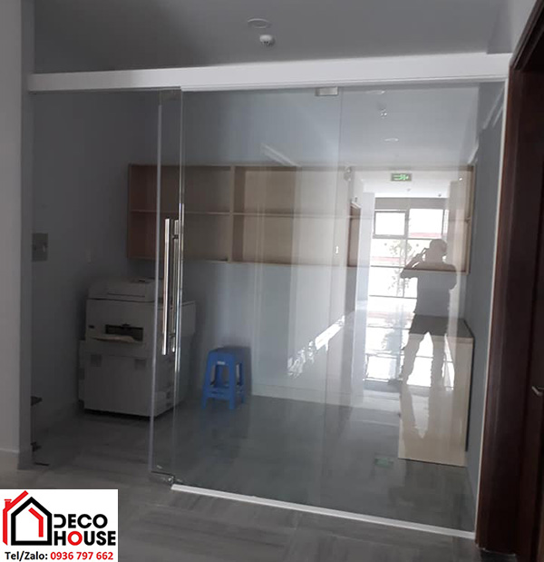 Cửa kính lùa ray nhôm 1 cánh