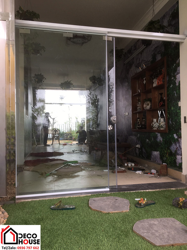 Cửa lùa kính 1 cánh ray treo nhôm