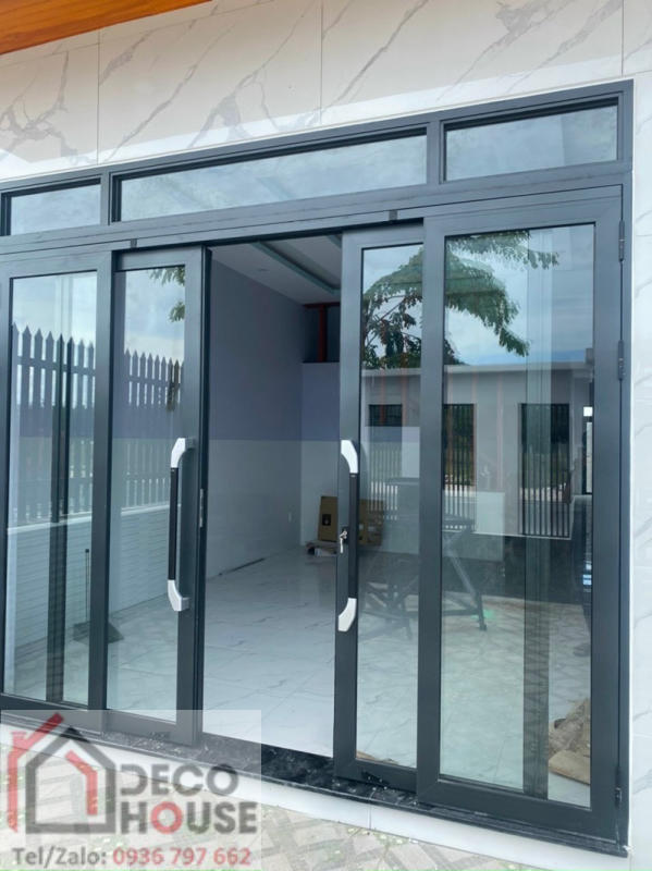 Cửa trượt quay nhôm kính giá rẻ