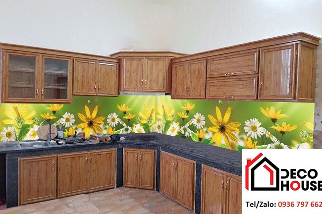 Kính ốp bếp 3D hoa đơn giản