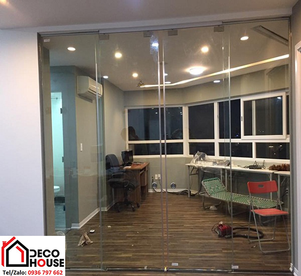 Làm cửa kính cường lực ở Hoài Đức