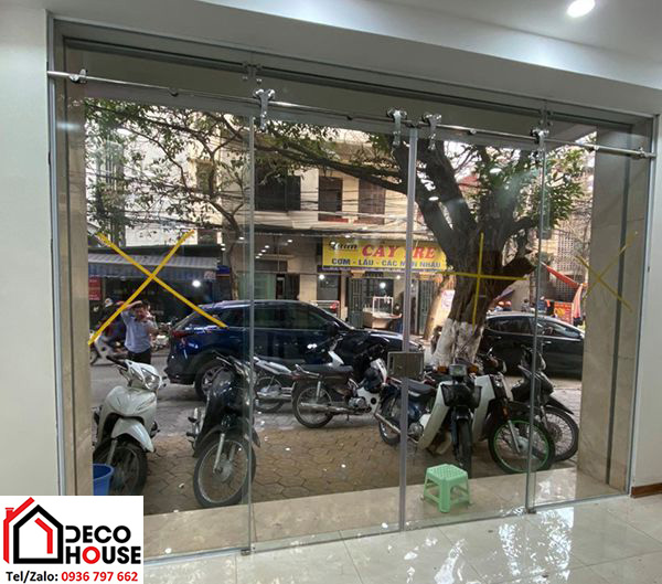 Cửa kính cường lực mặt tiền