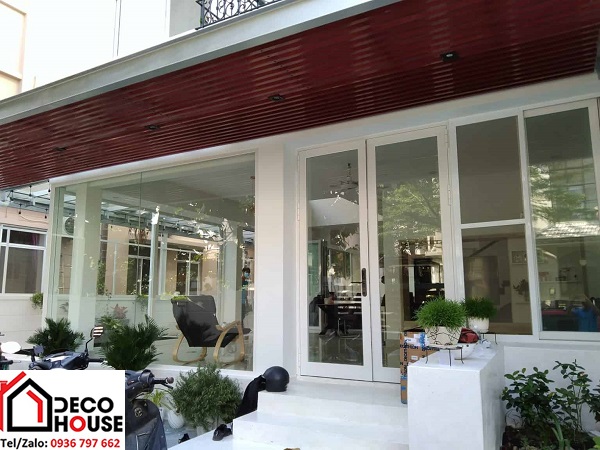 Làm cửa nhôm kính cho biệt thự
