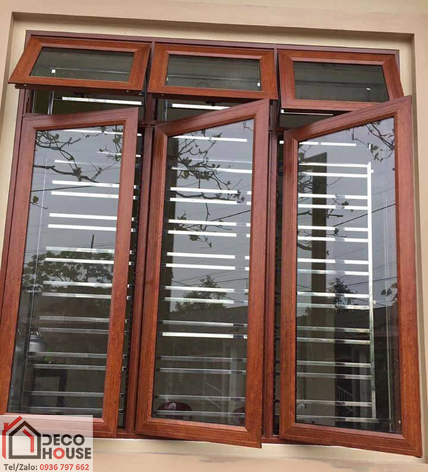 Thi công cửa sổ nhôm Việt Pháp vân gỗ mở quay